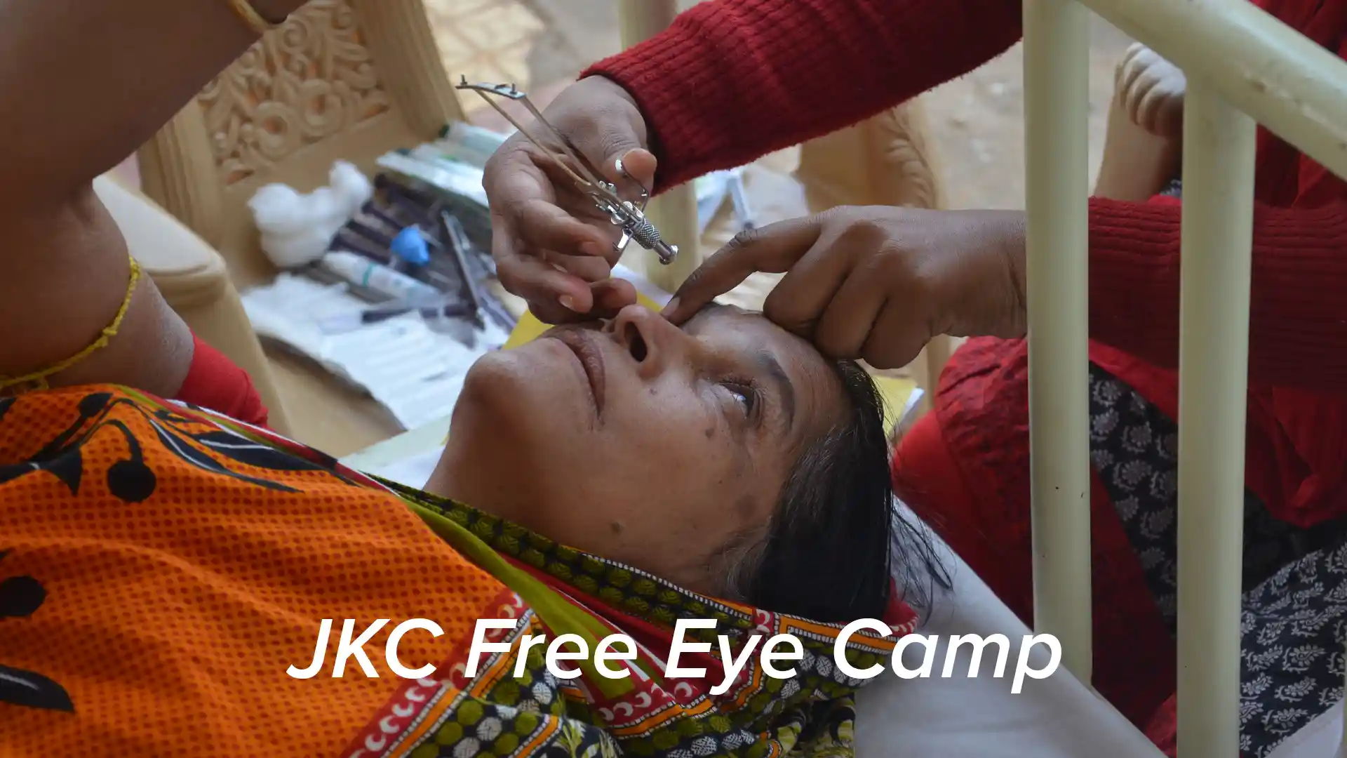 Jagadguru Kripalu Chikitsalaya's Eye Camp Illuminates Lives of Villagers
